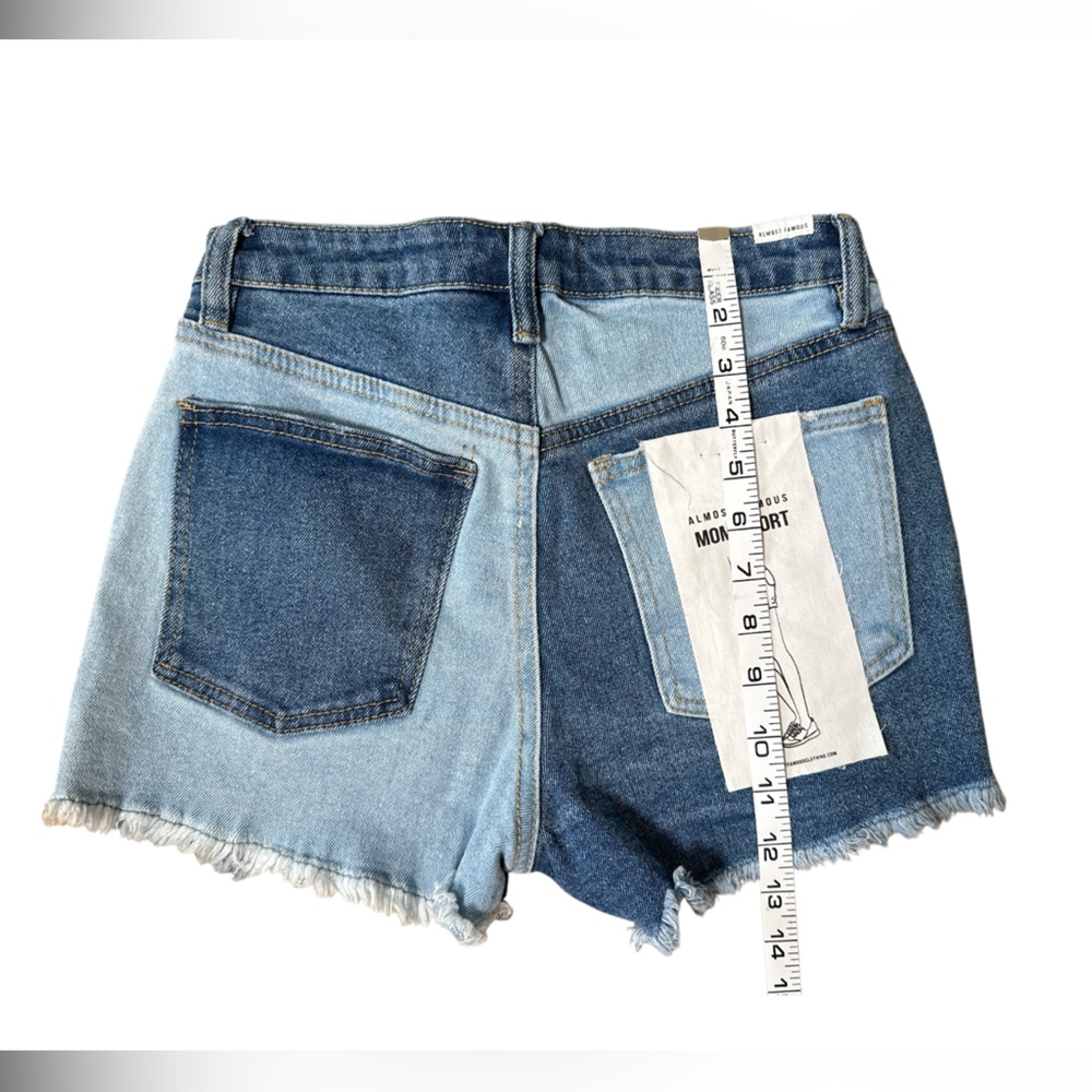Almost Famous Mom Jean Shorts Womens 1 Blue two toned Cut Off Distressed Denim - Picture 9 of 9